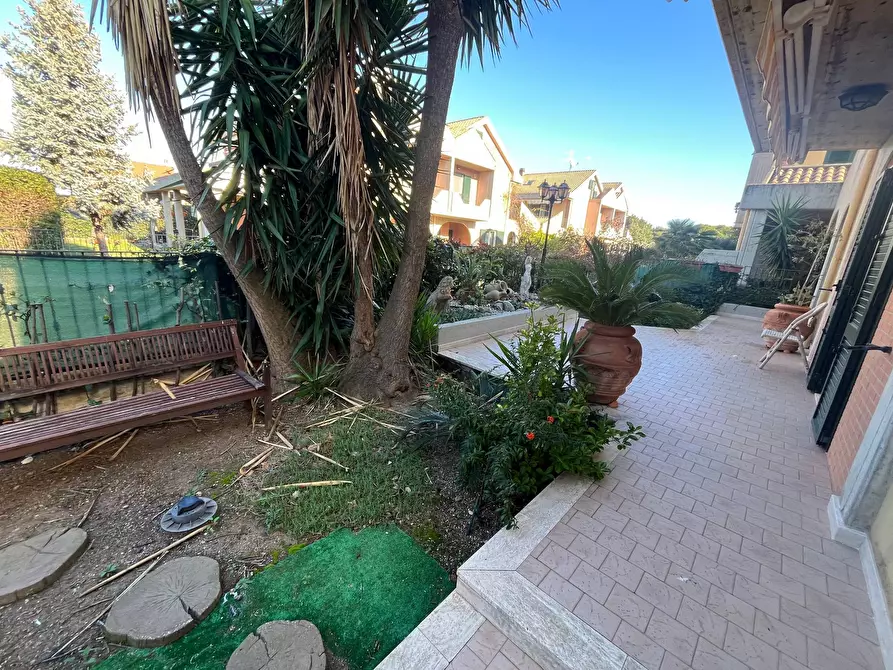 Immagine 5 di Villa in vendita  in VIA INCORONATA a Vasto