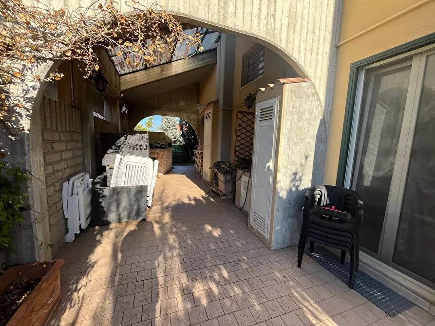 Immagine 7 di Villa in vendita  in VIA INCORONATA a Vasto