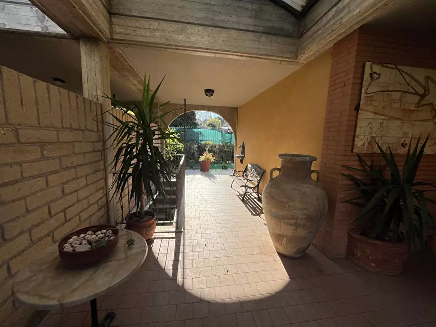 Immagine 11 di Villa in vendita  in VIA INCORONATA a Vasto