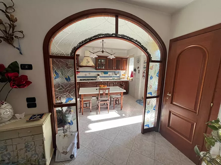 Immagine 17 di Villa in vendita  in VIA INCORONATA a Vasto