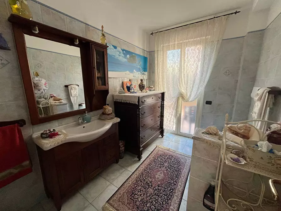 Immagine 18 di Villa in vendita  in VIA INCORONATA a Vasto