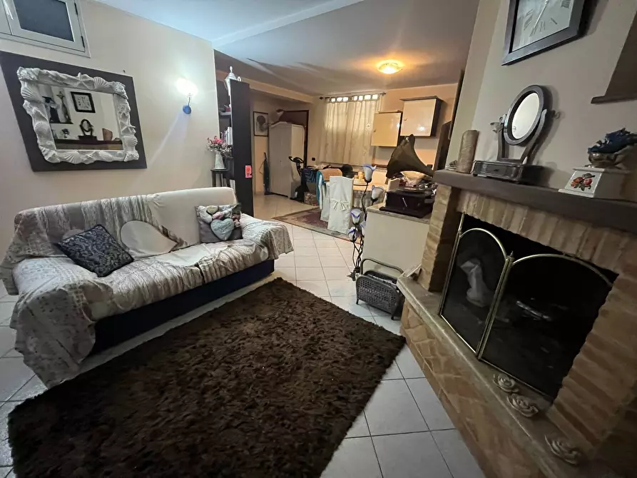 Immagine 22 di Villa in vendita  in VIA INCORONATA a Vasto