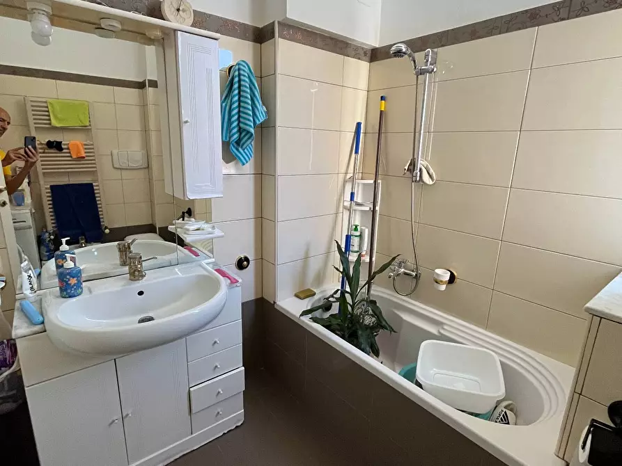 Immagine 16 di Appartamento in vendita  in VIA CICCARONE a Vasto