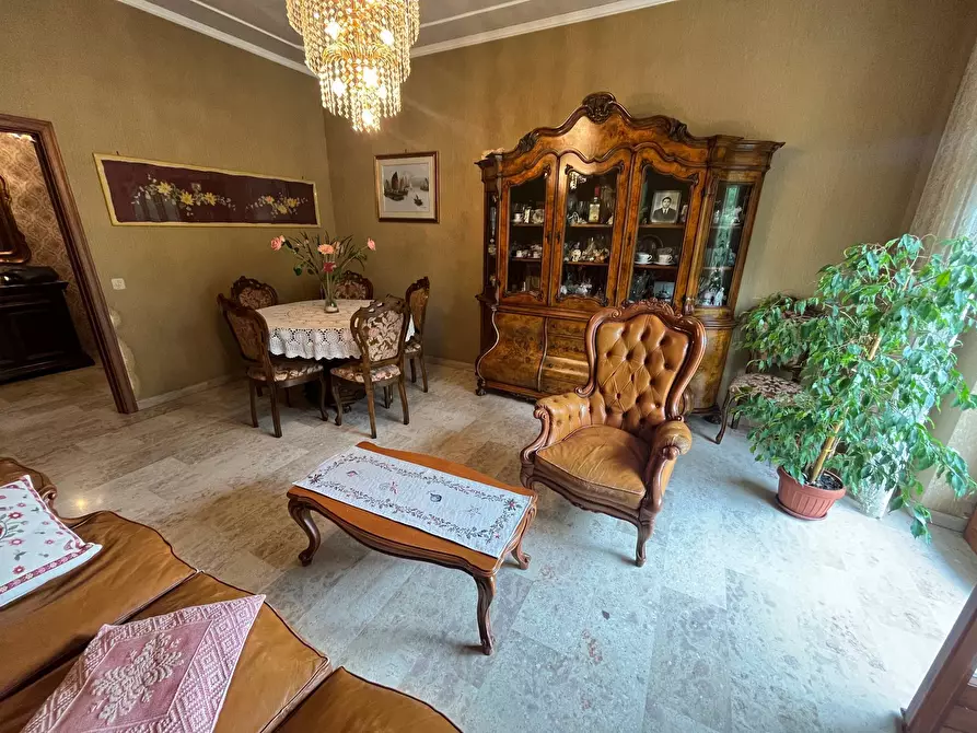 Immagine 3 di Appartamento in vendita  in VIA DEL GIGLIO a Vasto