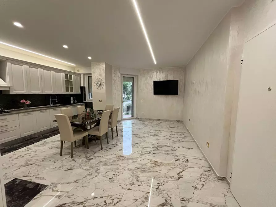 Immagine 5 di Appartamento in vendita  in VIA SPATARO a Vasto