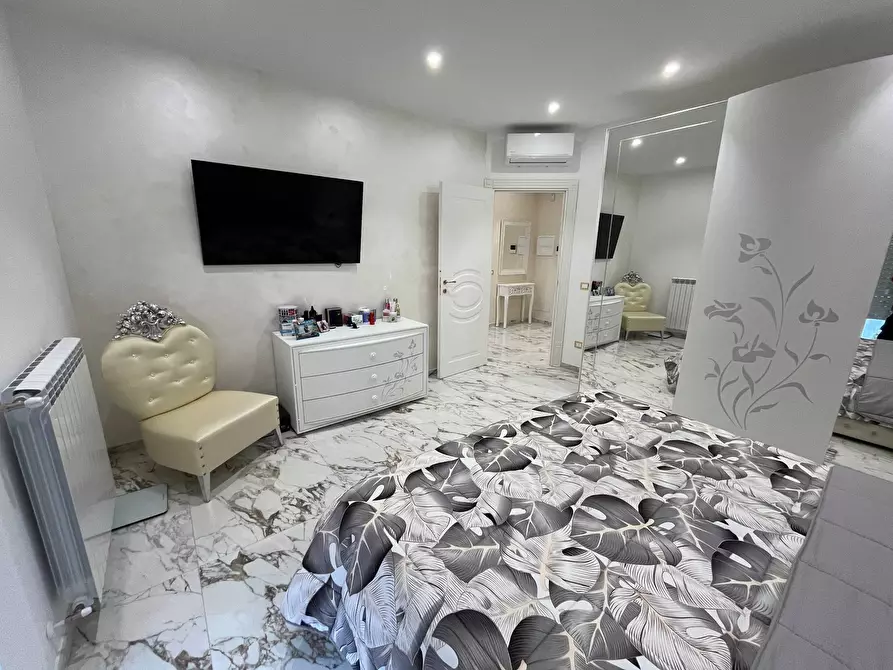 Immagine 14 di Appartamento in vendita  in VIA SPATARO a Vasto