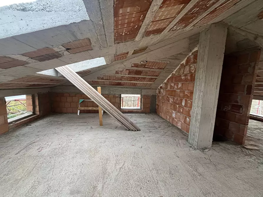 Immagine 8 di Casa indipendente in vendita  in VIA PIETRA a Vasto