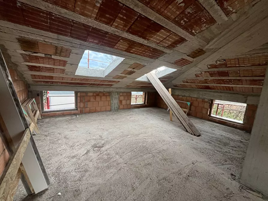 Immagine 9 di Casa indipendente in vendita  in VIA PIETRA a Vasto