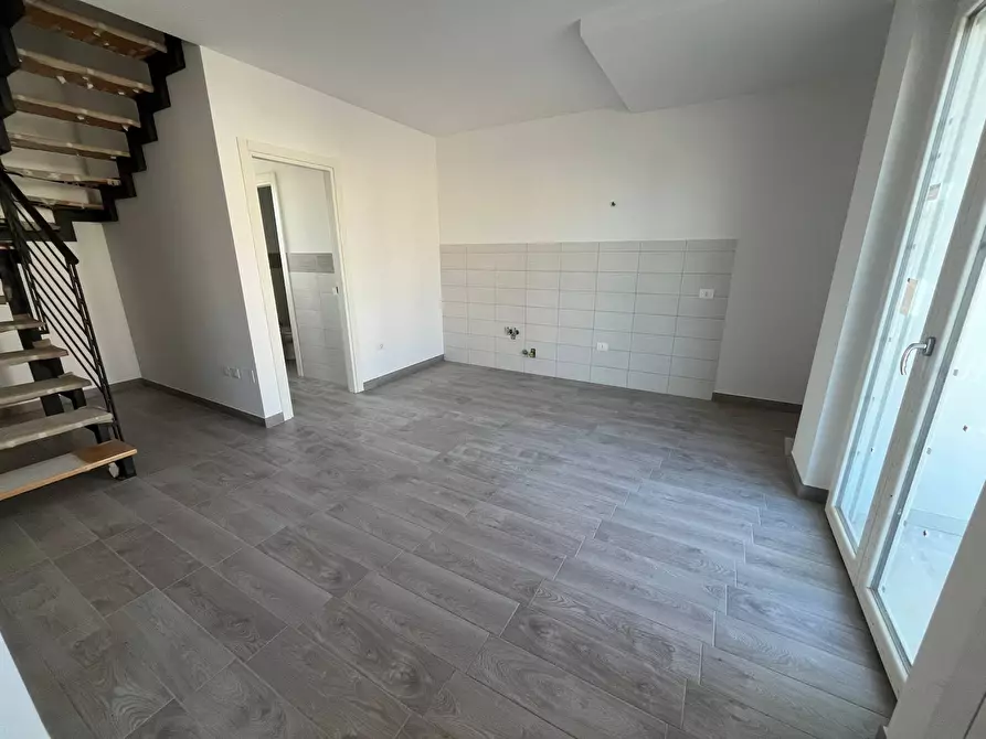 Immagine 4 di Casa indipendente in vendita  in VIA INCORONATA a Vasto