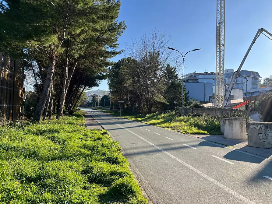 Immagine 14 di Appartamento in vendita  in VIA BIZET a Vasto