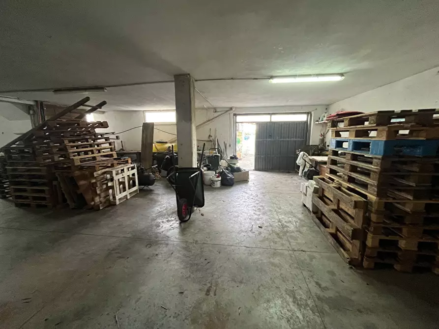 Immagine 8 di Villa in vendita  in VIA OSCA a Vasto