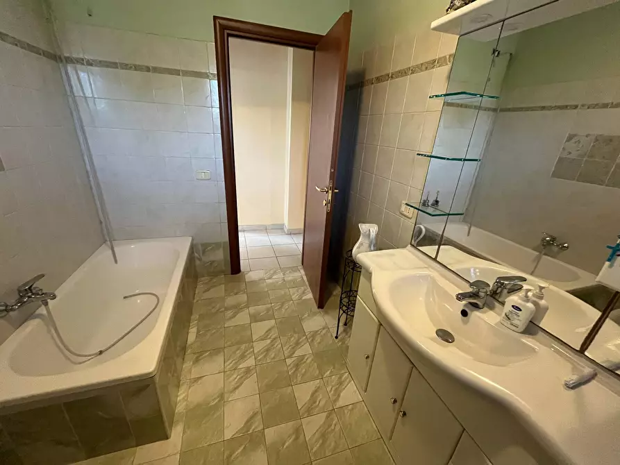 Immagine 18 di Villa in vendita  in VIA OSCA a Vasto