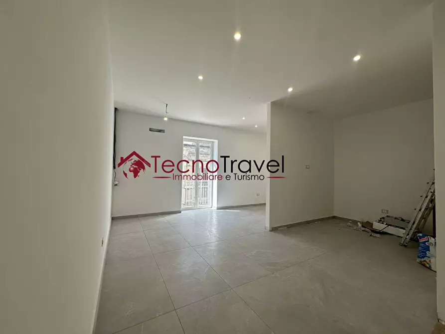 Immagine 3 di Appartamento in vendita  in via cappella a Bacoli