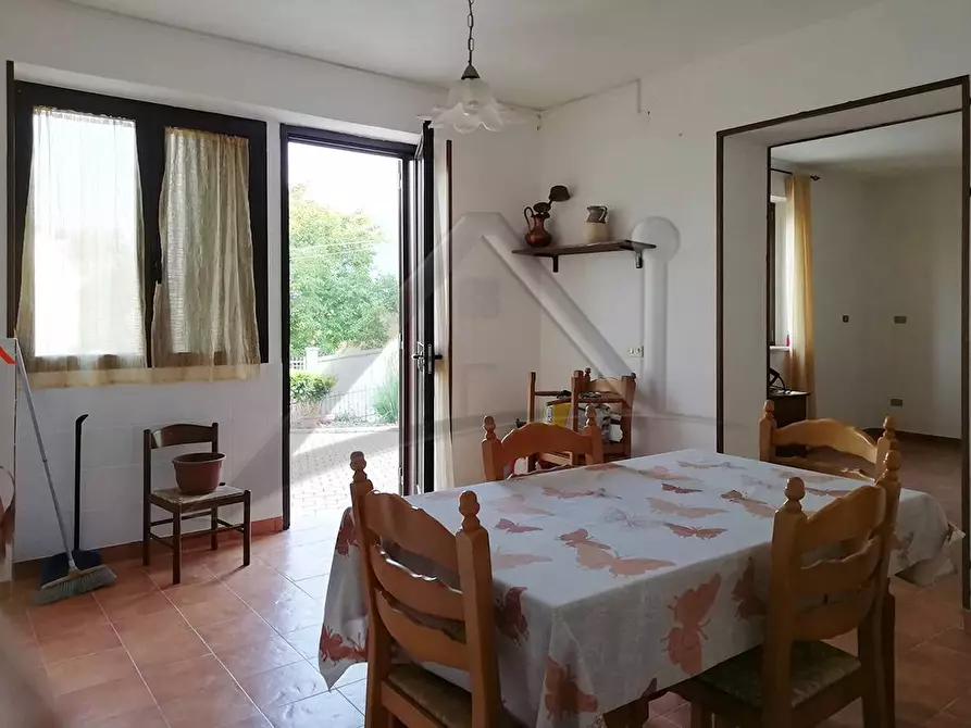 Immagine 10 di Villa in vendita  in Via Duca Abruzzi a Villa Sant'angelo