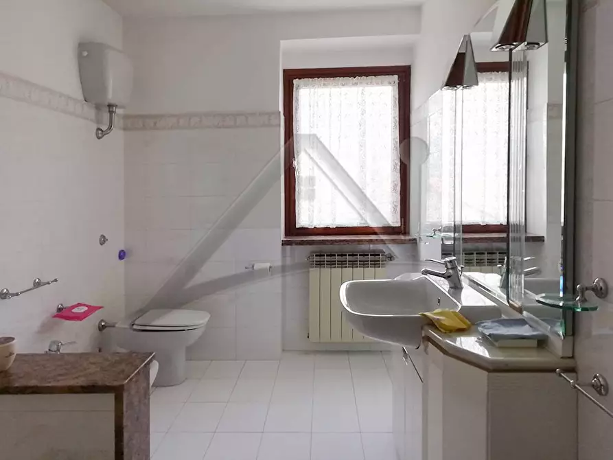 Immagine 26 di Villa in vendita  in Via Duca Abruzzi a Villa Sant'angelo