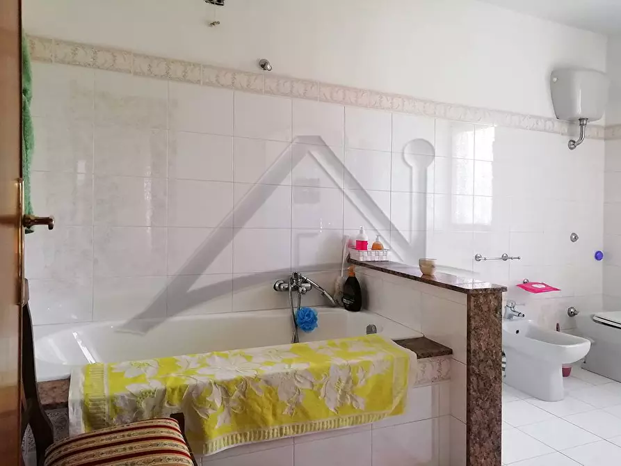 Immagine 27 di Villa in vendita  in Via Duca Abruzzi a Villa Sant'angelo