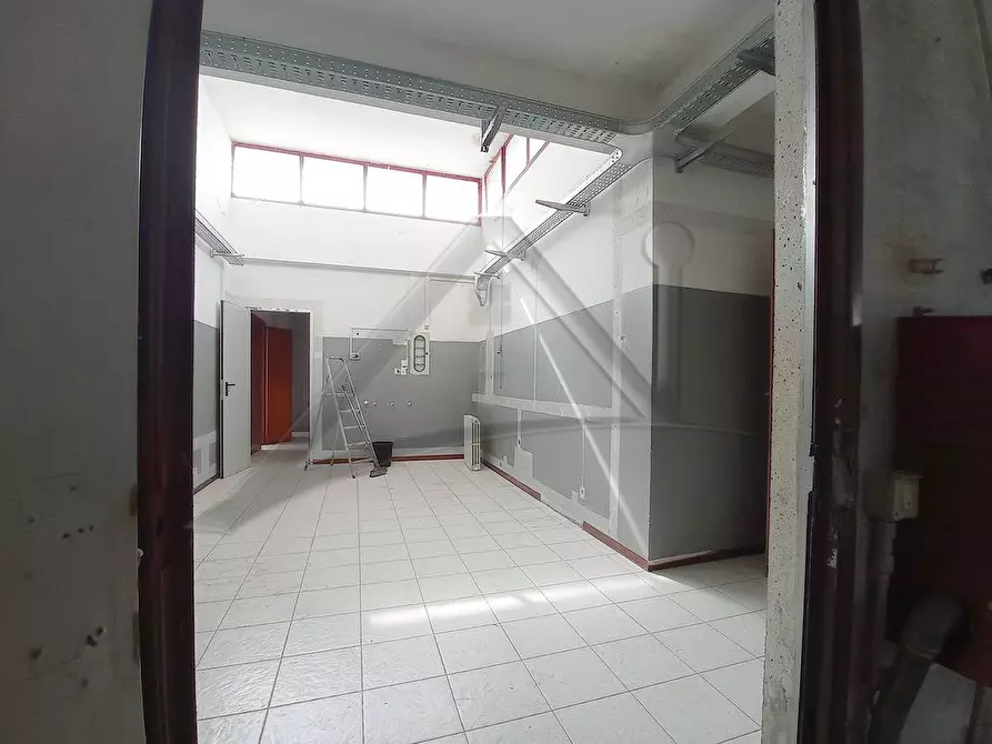 Immagine 20 di Capannone industriale in affitto  in Starda Statale 17 a L'aquila