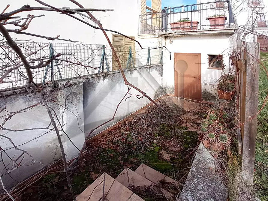 Immagine 28 di Casa indipendente in vendita  in Via Roma a Prata D'ansidonia