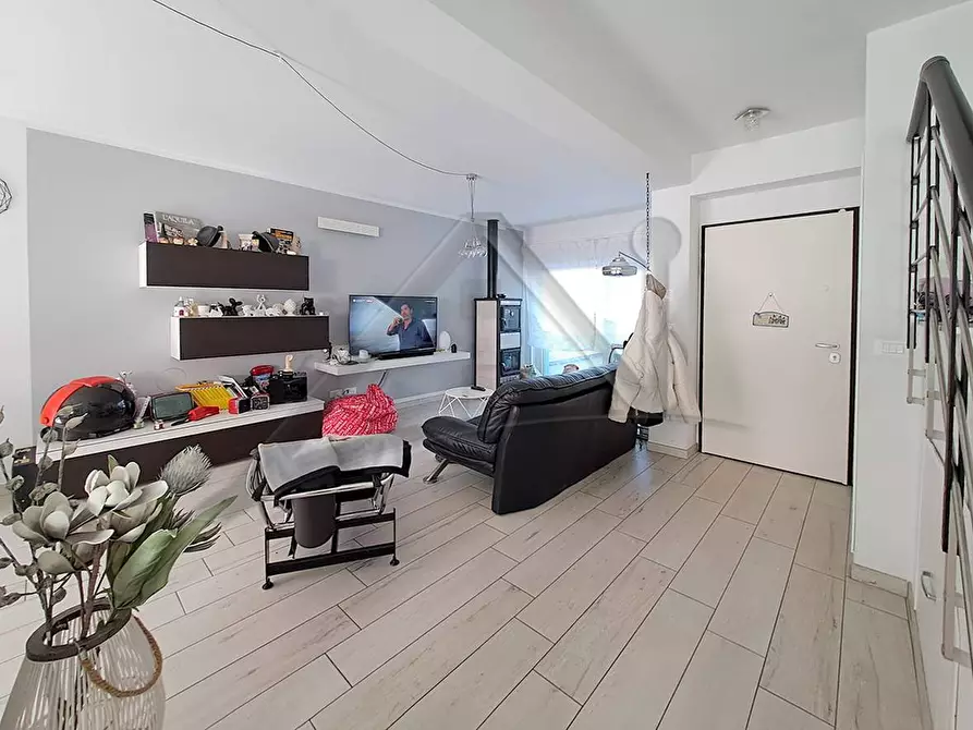 Immagine 7 di Villetta a schiera in vendita  in Via Del Calvario a San Demetrio Ne' Vestini