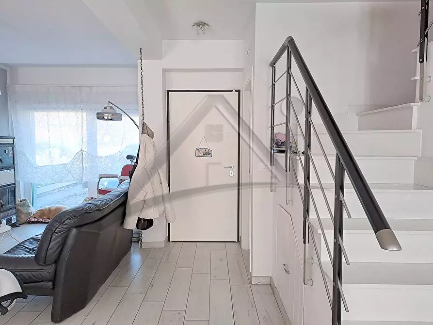 Immagine 30 di Villetta a schiera in vendita  in Via Del Calvario a San Demetrio Ne' Vestini