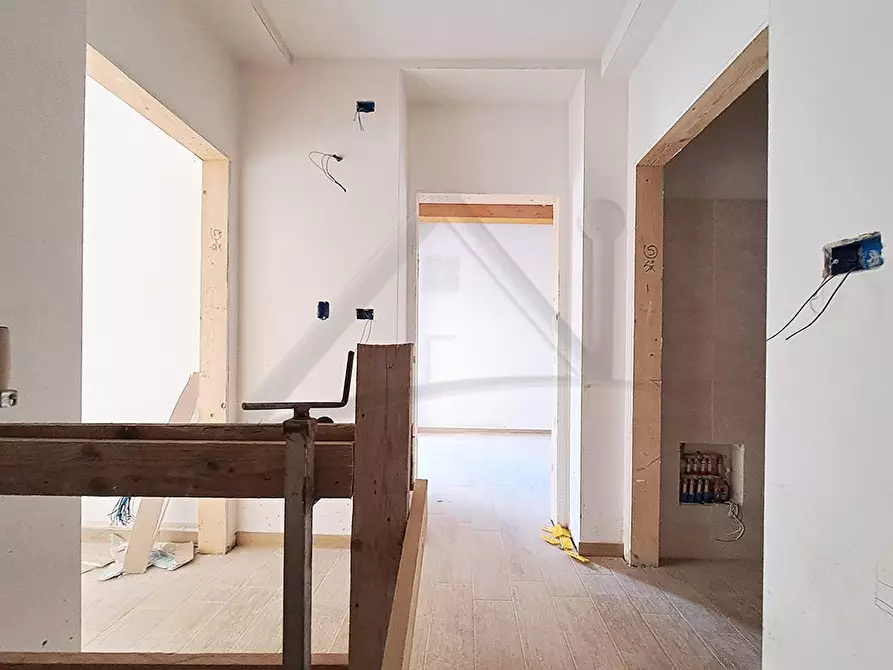 Immagine 13 di Appartamento in vendita  in Via della Piega a Sant'eusanio Forconese