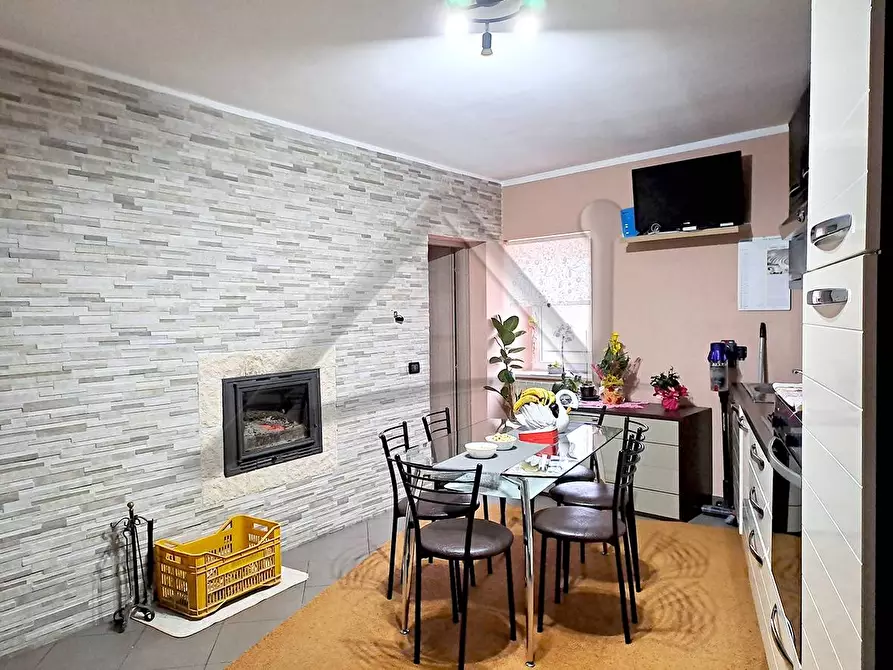 Immagine 7 di Appartamento in vendita  in Via Principe Umberto a San Pio Delle Camere