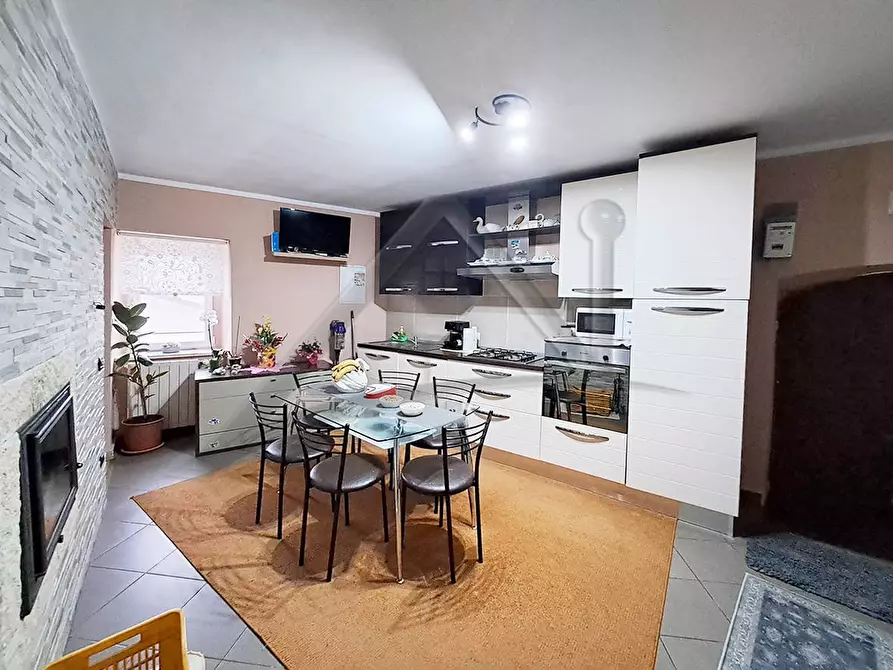 Immagine 5 di Appartamento in vendita  in Via Principe Umberto a San Pio Delle Camere