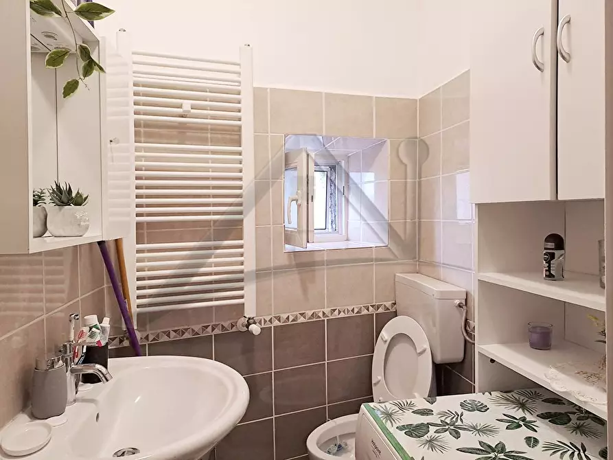 Immagine 17 di Appartamento in vendita  in Via Principe Umberto a San Pio Delle Camere