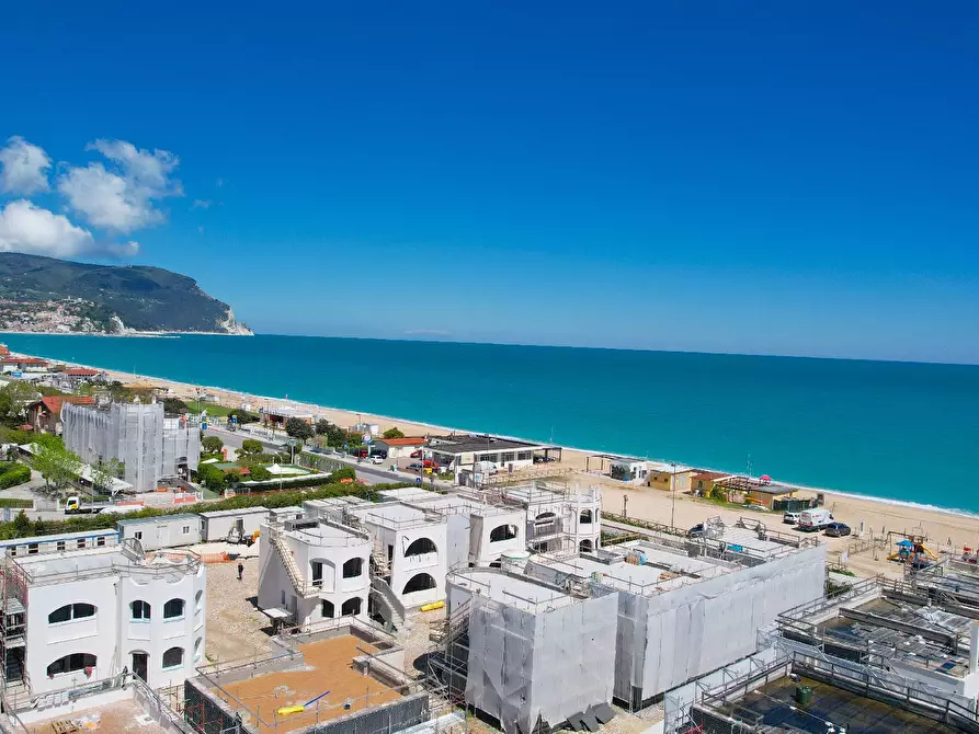 Immagine 15 di Appartamento in vendita  in Via Litoranea - Complesso Costa Conero a Numana