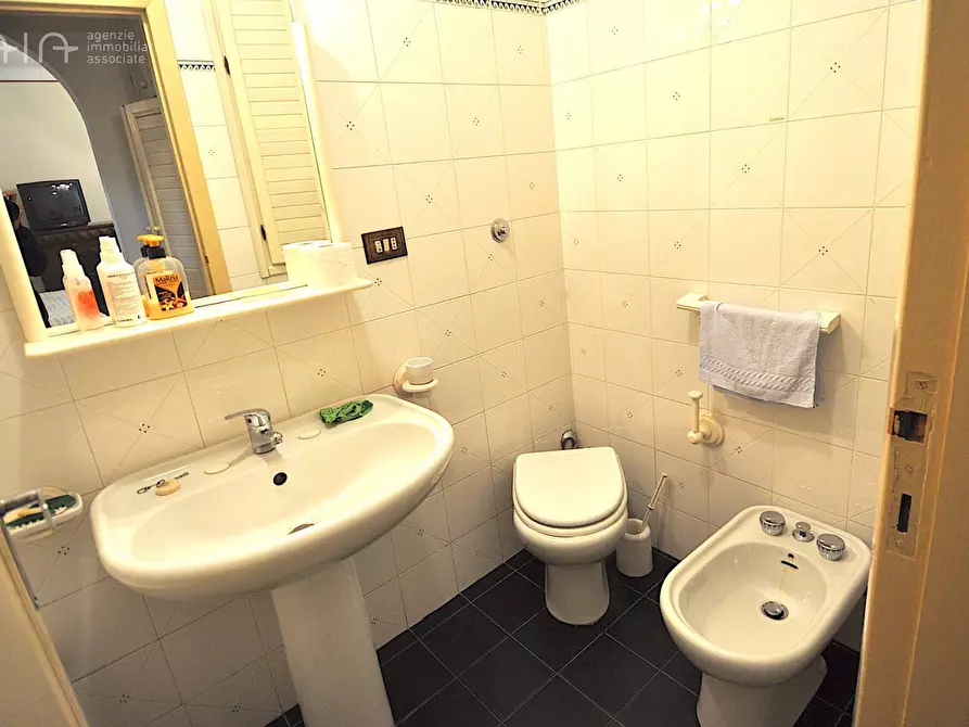 Immagine 17 di Casa indipendente in vendita  in Via Cairoli a Cupra Marittima