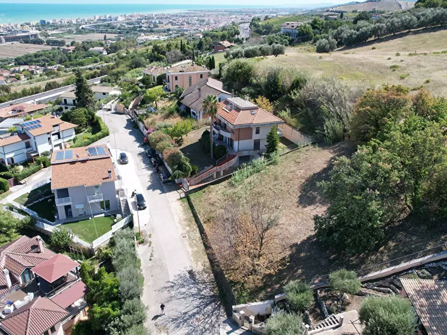 Immagine 22 di Terreno residenziale in vendita  in Via Miramare a San Benedetto Del Tronto
