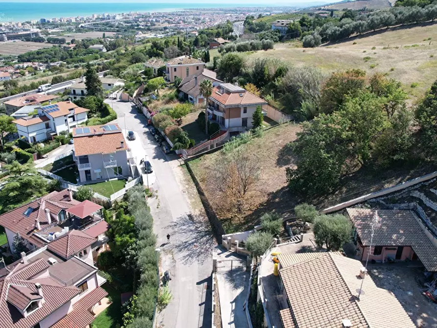 Immagine 23 di Terreno residenziale in vendita  in Via Miramare a San Benedetto Del Tronto
