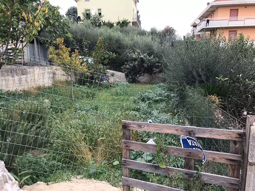 Immagine 3 di Terreno agricolo in vendita  in Via Montenero a San Benedetto Del Tronto