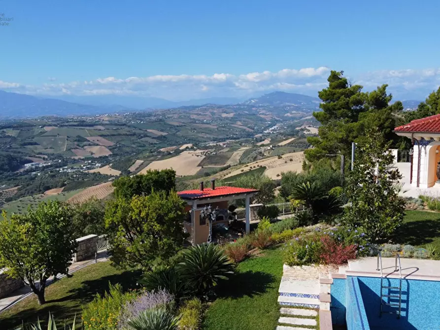 Immagine 24 di Villa in vendita  in Strada Provinciale Cuprense  (Contrada cabiano 19) a Ripatransone