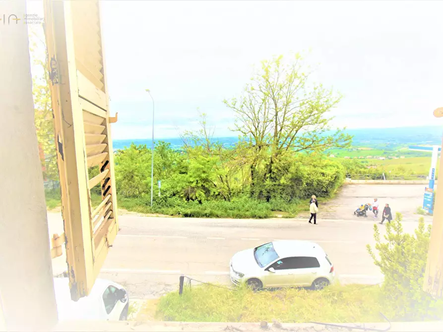 Immagine 25 di Appartamento in vendita  in Via A. Manzoni a Acquaviva Picena