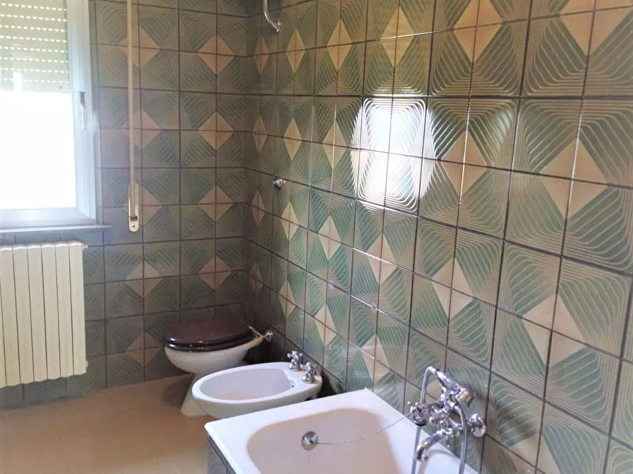 Immagine 4 di Rustico / casale in vendita  in Via Roma a Castel Di Lama