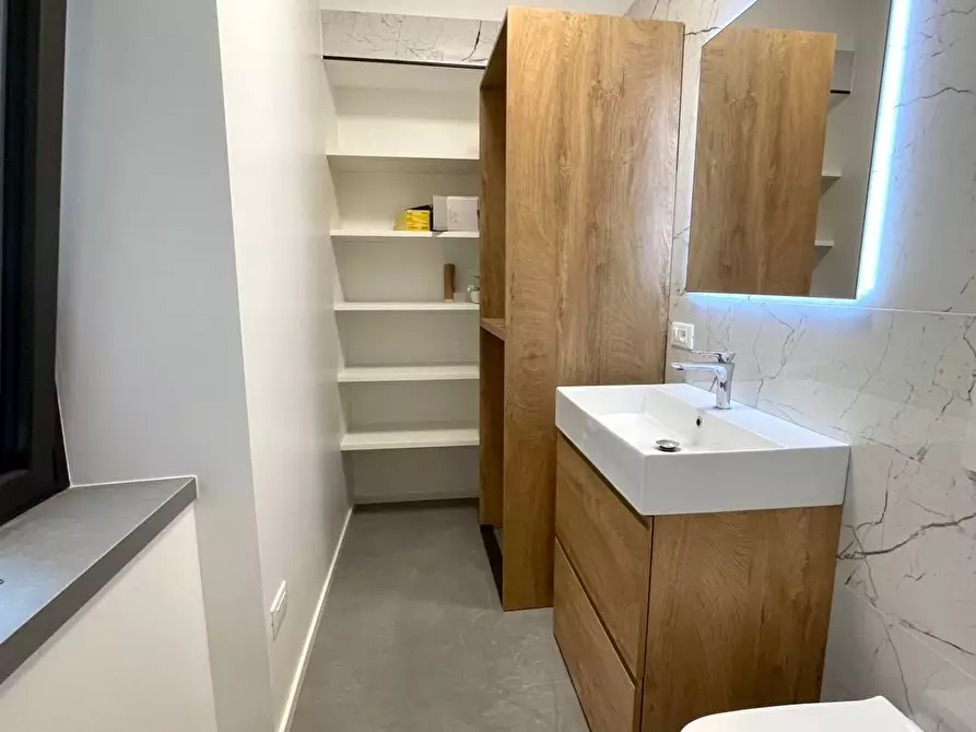 Immagine 16 di Appartamento in vendita  in Via XX Settembre a San Benedetto Del Tronto