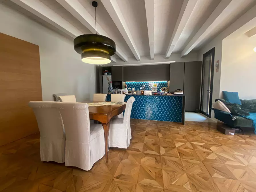 Immagine 5 di Villa in vendita  in Zona Centrale a San Benedetto Del Tronto