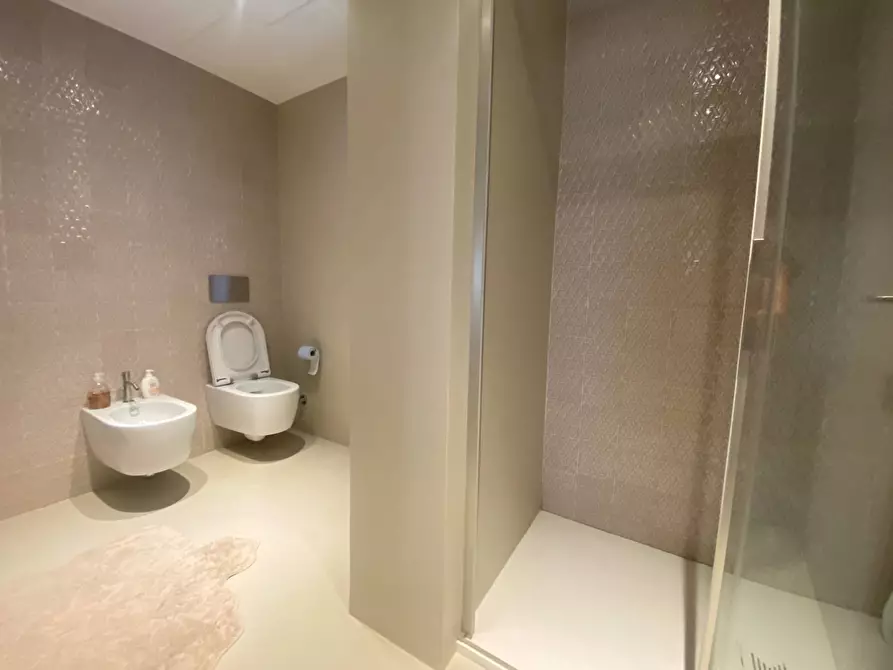 Immagine 13 di Villa in vendita  in Zona Centrale a San Benedetto Del Tronto