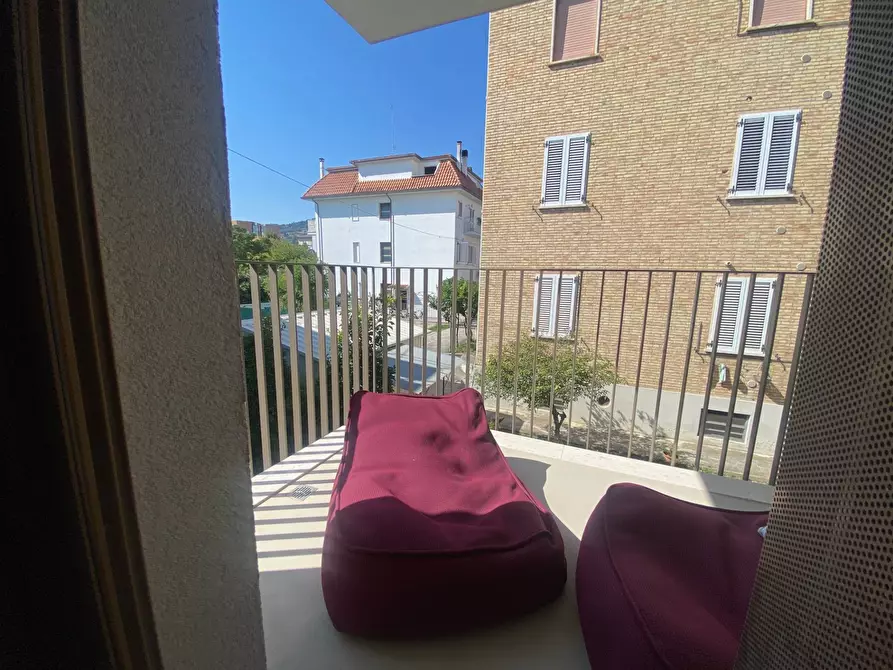Immagine 19 di Villa in vendita  in Zona Centrale a San Benedetto Del Tronto