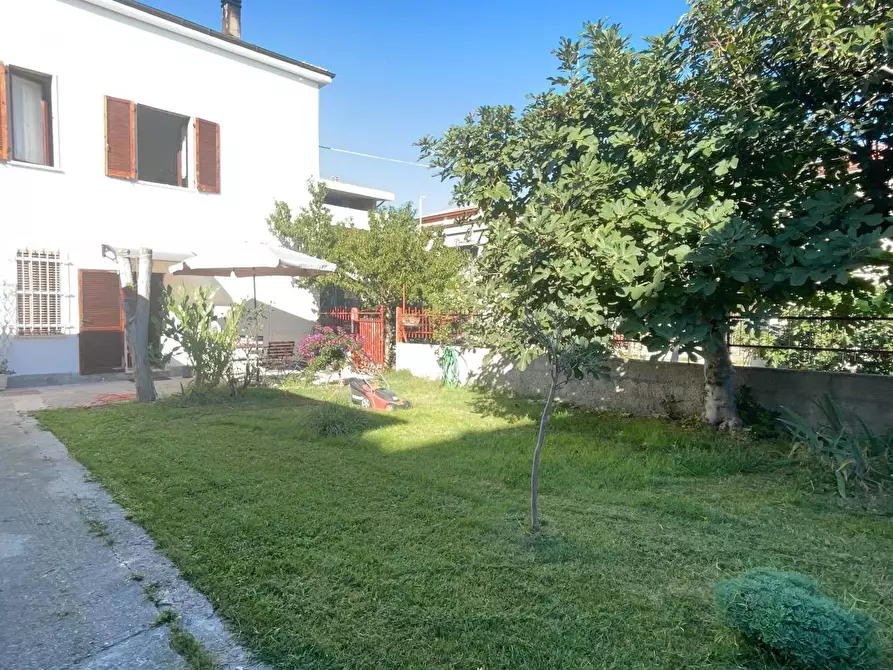 Immagine 30 di Casa indipendente in vendita  in Via Cesare Battisti a Martinsicuro