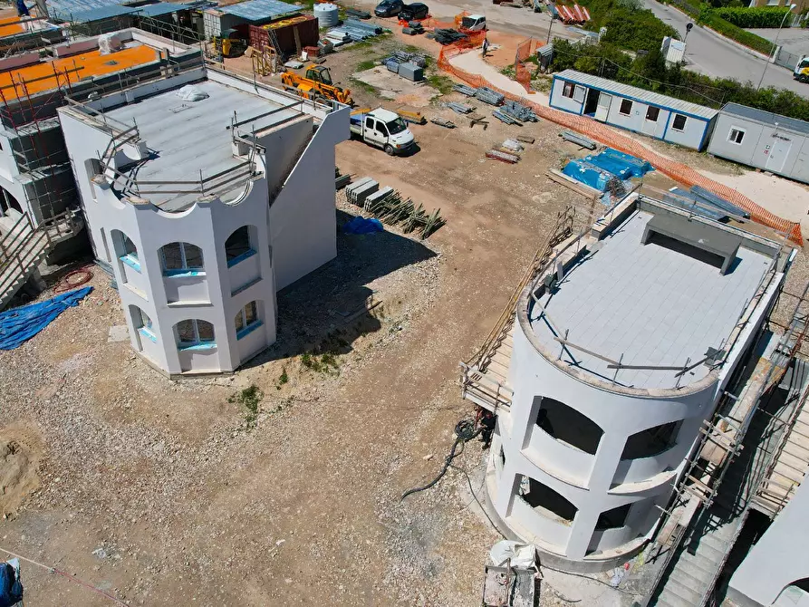 Immagine 13 di Villa in vendita  in Via Litoranea - Complesso Costa Conero a Numana