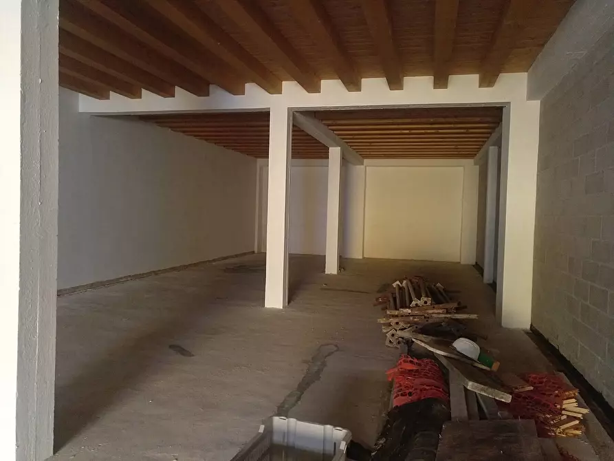 Immagine 7 di Laboratorio in vendita  in Via Carlo Alberto dalla Chiesa a Grottammare