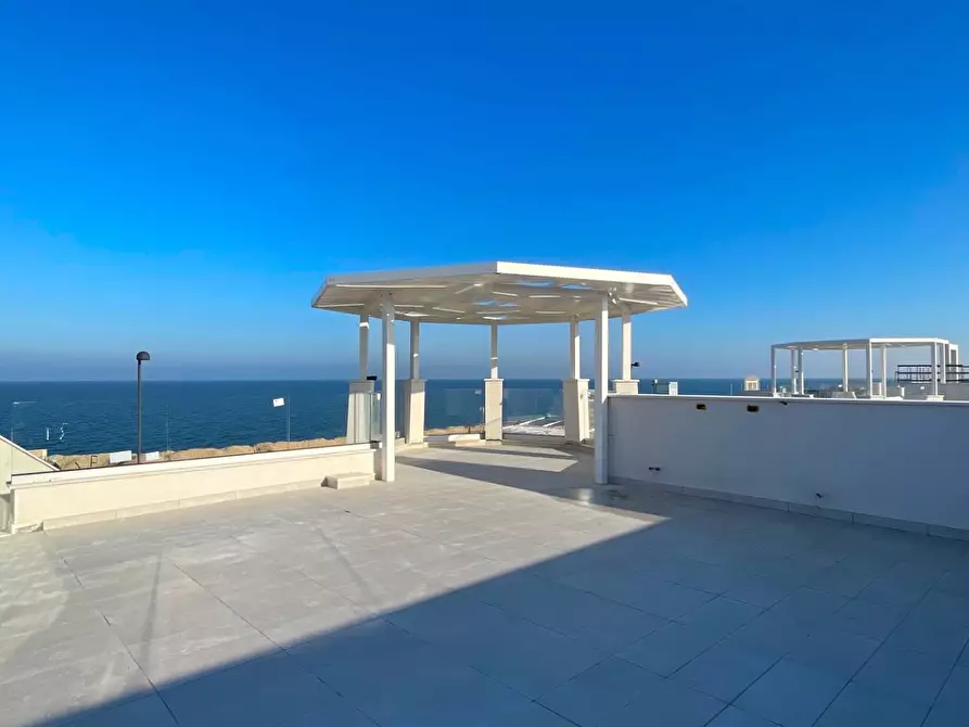 Immagine 5 di Villa in vendita  in Via Litoranea - Complesso Costa Conero a Numana