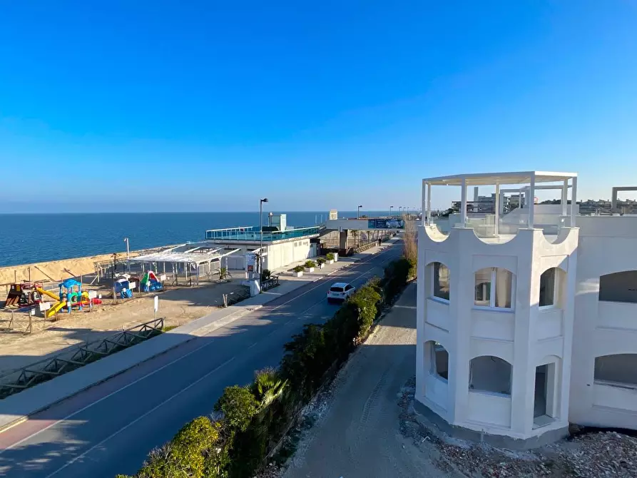 Immagine 9 di Appartamento in vendita  in Via Litoranea - Complesso Costa Conero a Numana