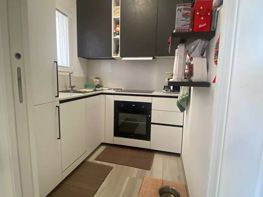 Immagine 6 di Appartamento in vendita  in Via Manzini a San Benedetto Del Tronto