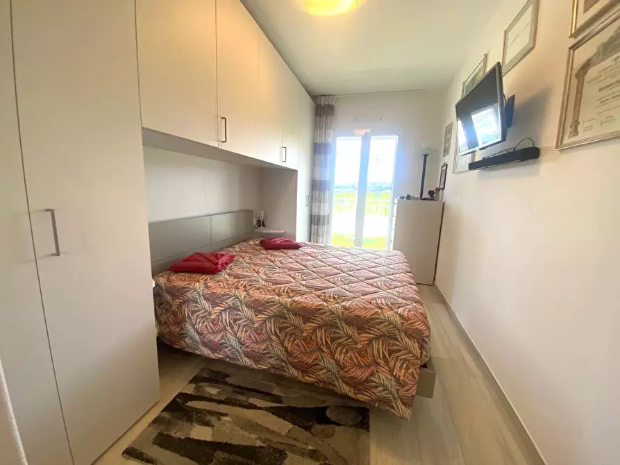 Immagine 13 di Appartamento in vendita  in Via Manzini a San Benedetto Del Tronto