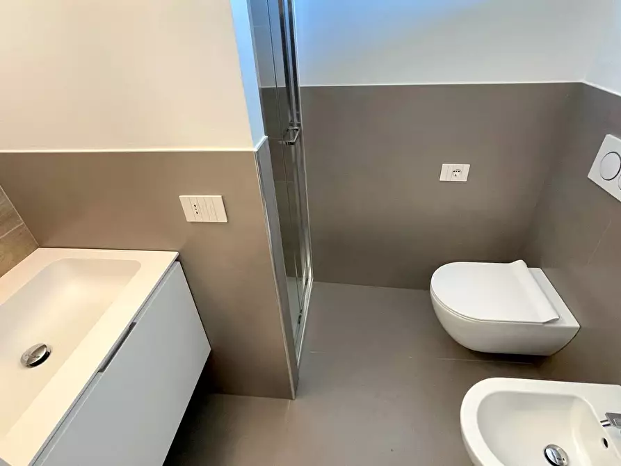 Immagine 29 di Appartamento in vendita  in Vicolo Ovidio a San Benedetto Del Tronto