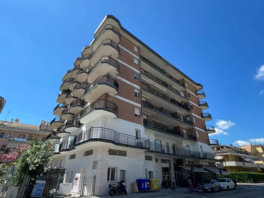 Immagine 1 di Appartamento in vendita  in via Virgilio a San Benedetto Del Tronto