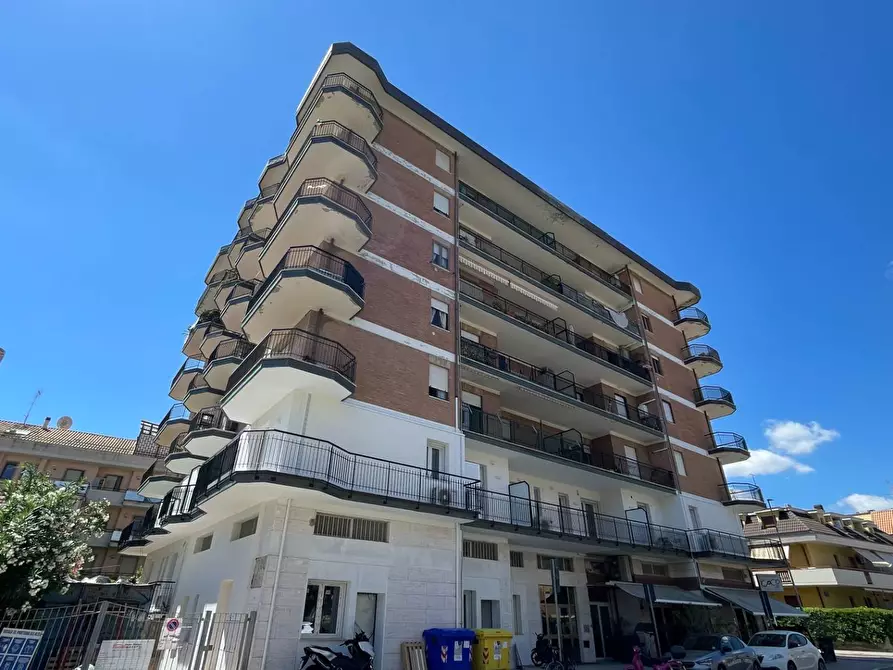 Immagine 1 di Appartamento in vendita  in Via Virgilio a San Benedetto Del Tronto